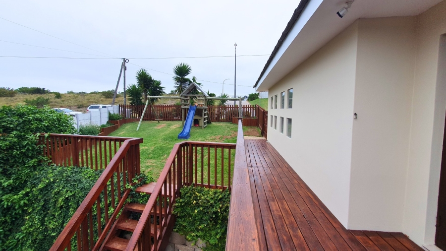 3 Bedroom Property for Sale in Dana Bay Western Cape